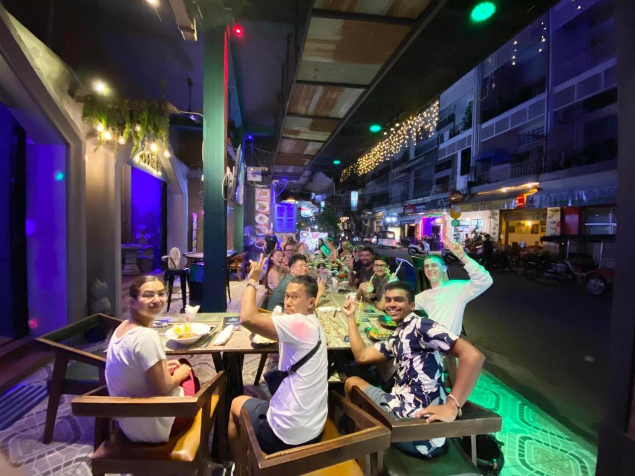 Moonlight Villa Phnom Penh Exterior foto